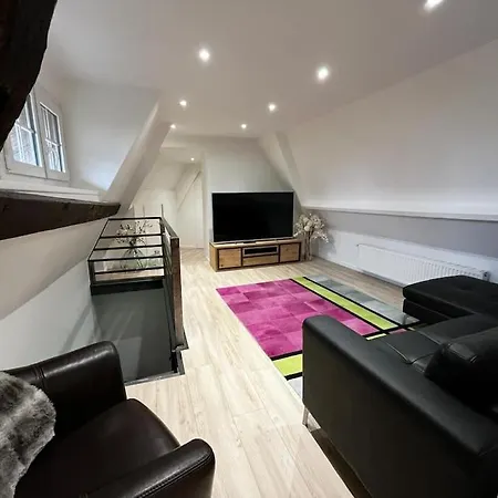 Belle Chaumière Normande, Au Pas De La D'honfleur Conteville (Eure)