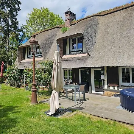 Villa Belle Chaumière Normande, Au Pas De La D'honfleur